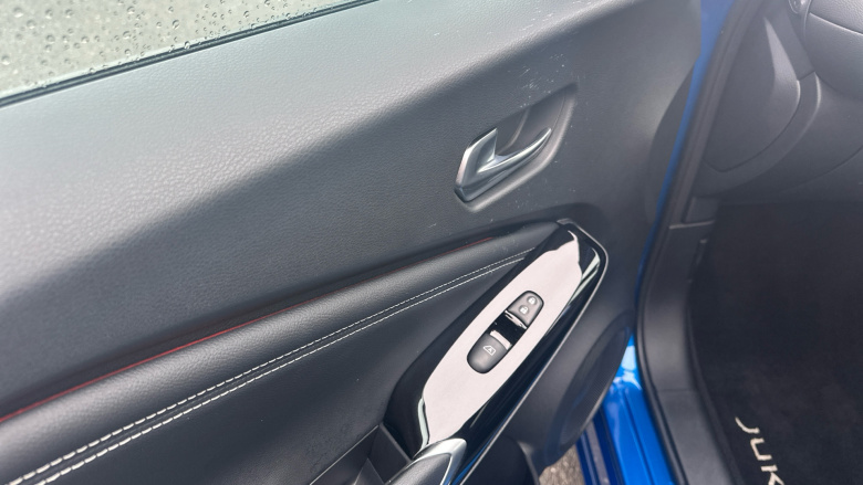 Nissan Juke 1.0 DiG-T Tekna 5dr DCT Petrol Hatchback